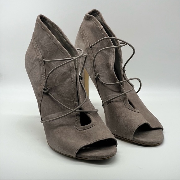 BCBGeneration Gray Strappy Open Toe Heels - Picture 1 of 10